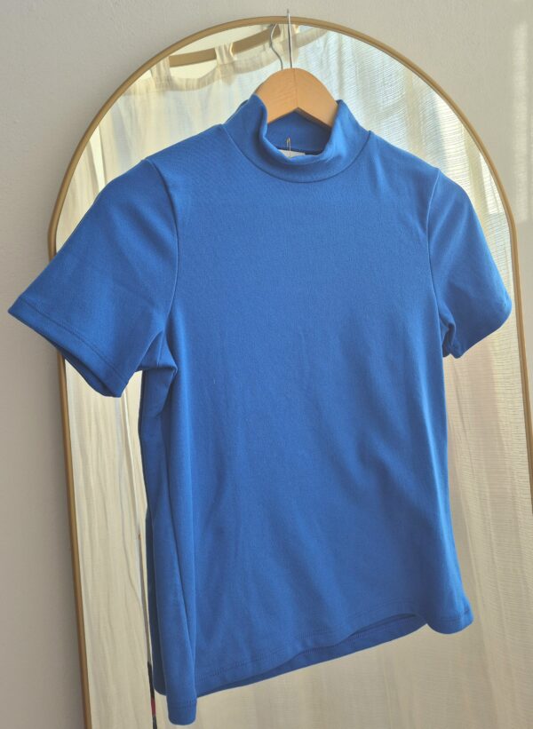 reme micropolar azul Remera Luna